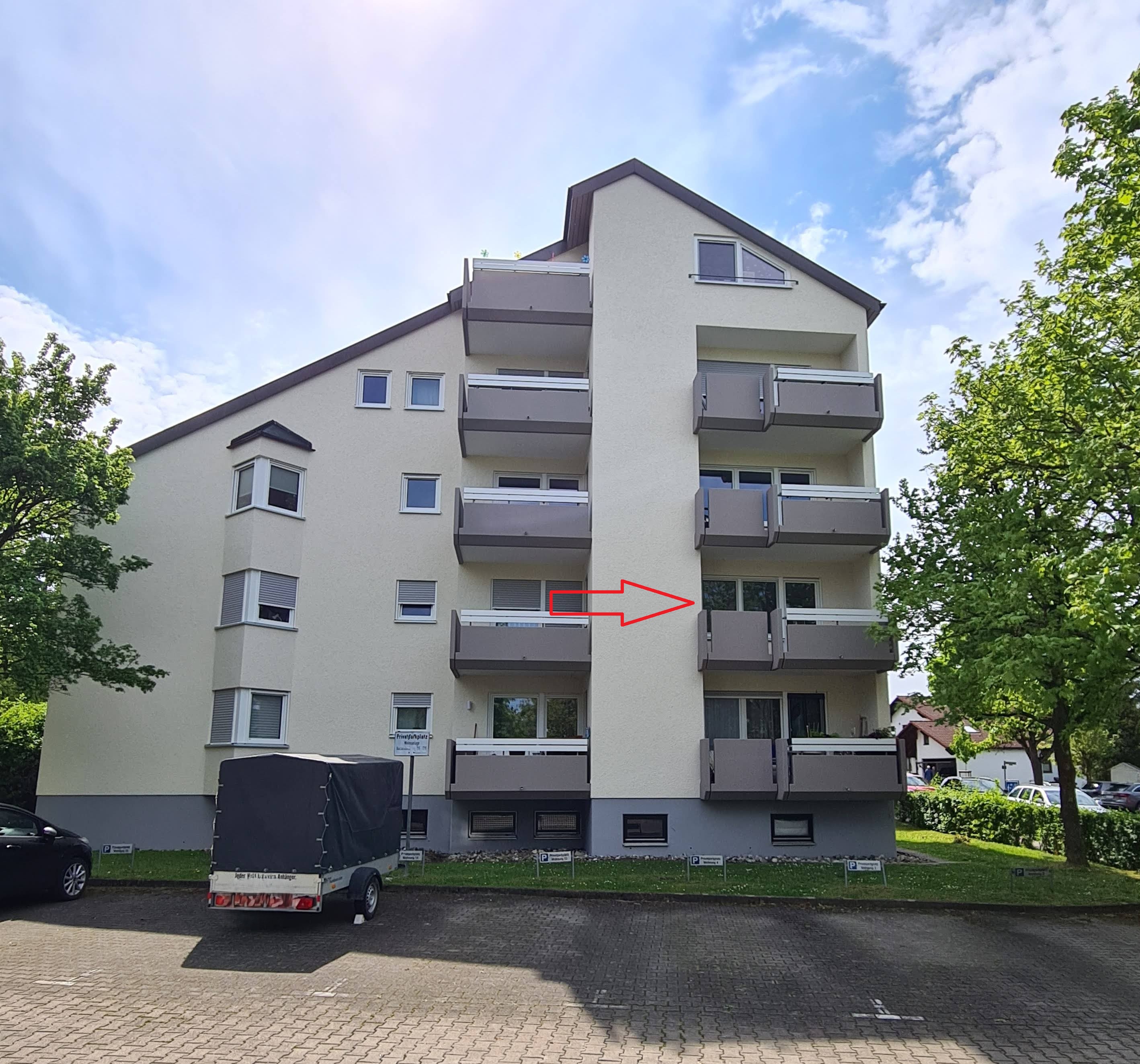 Leerstehende 2-Zimmer-Wohnung mit Balkon